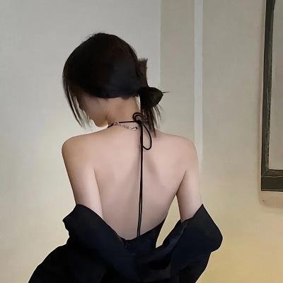 赤裸街